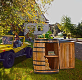 Barfass mit Weinregal