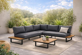Florida garden lounge