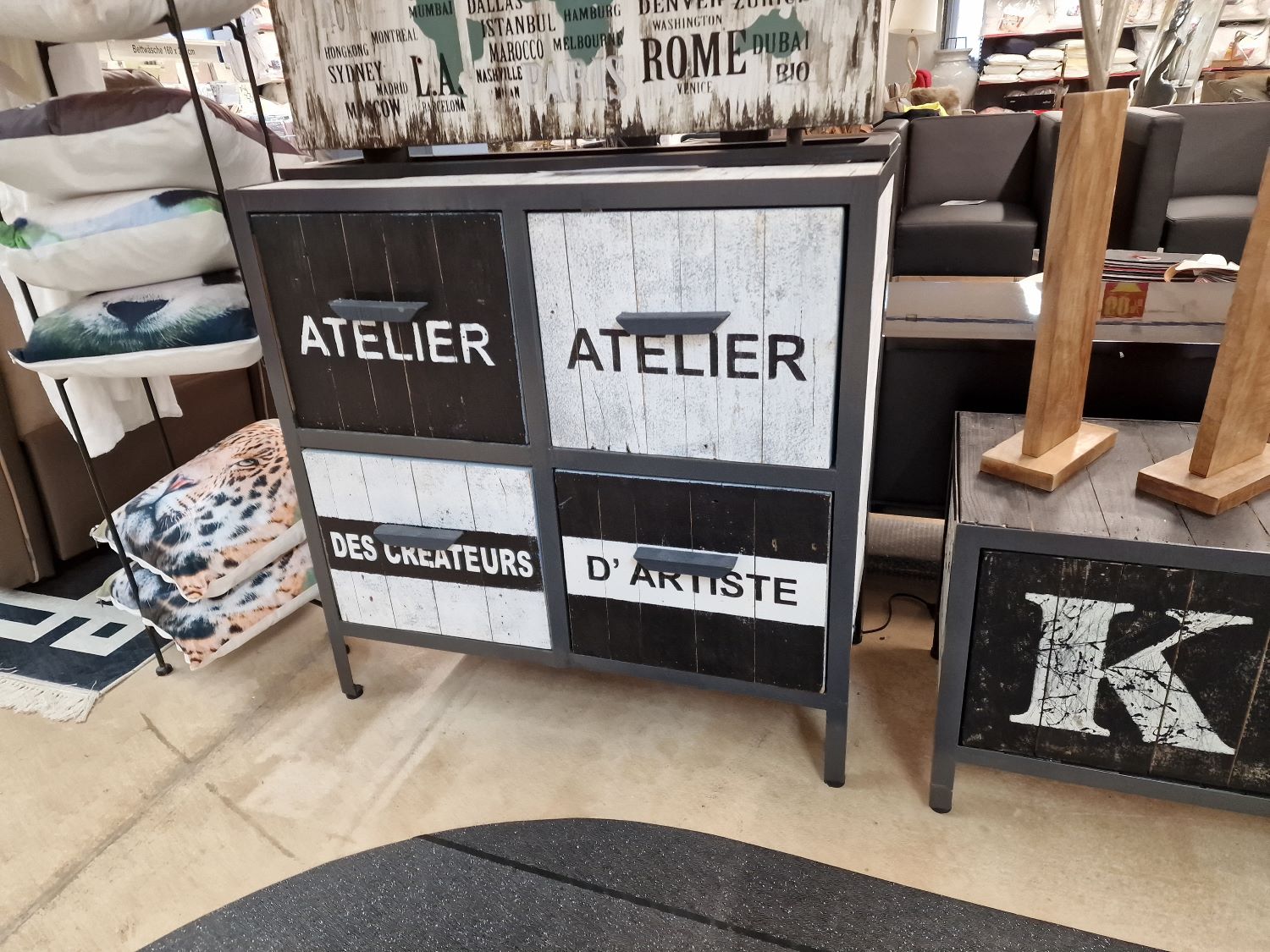 Kommode Des Createurs