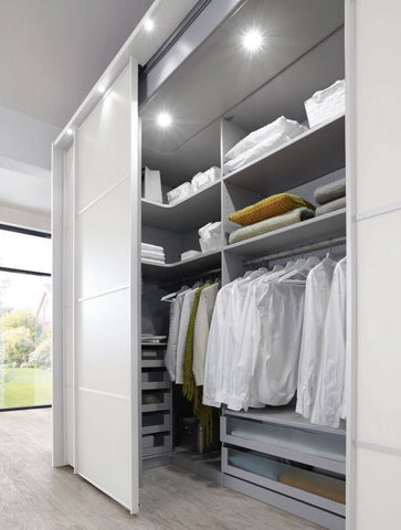 Kleiderschrank Multiplus