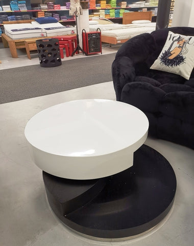 Salontisch Claire Designertisch