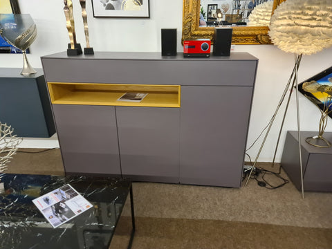 Nelly Wohnprogramm mit Beleuchtung, Ausstellungsmodell