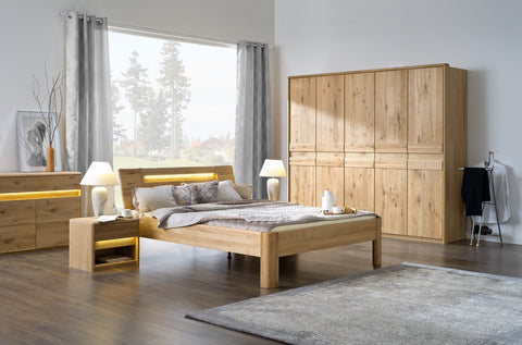 Modernes Designerbett Saint-Luise in Wildeiche mit extravagantem Kopfteil