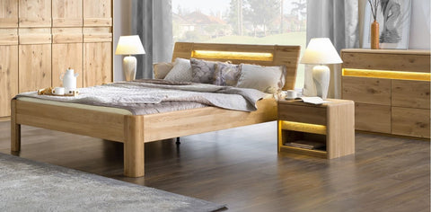 Modernes Designerbett Saint-Luise in Wildeiche mit extravagantem Kopfteil