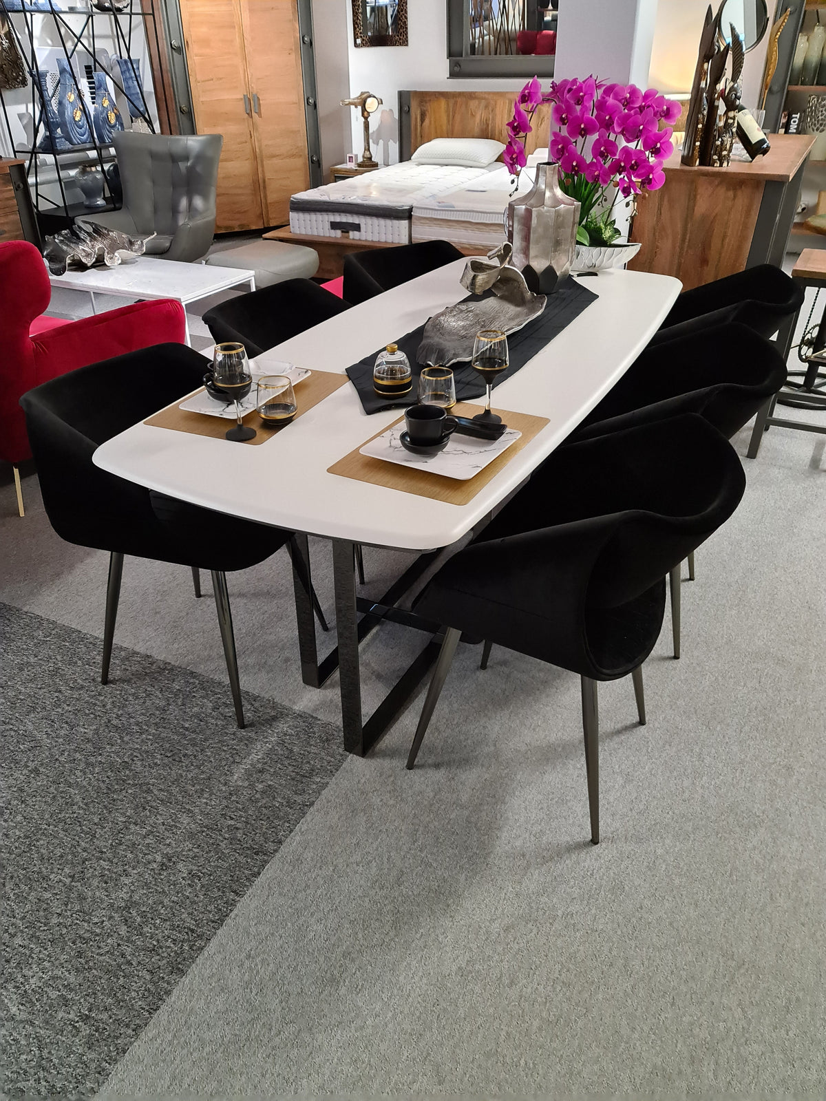 Designer- Univers - Tisch weiss