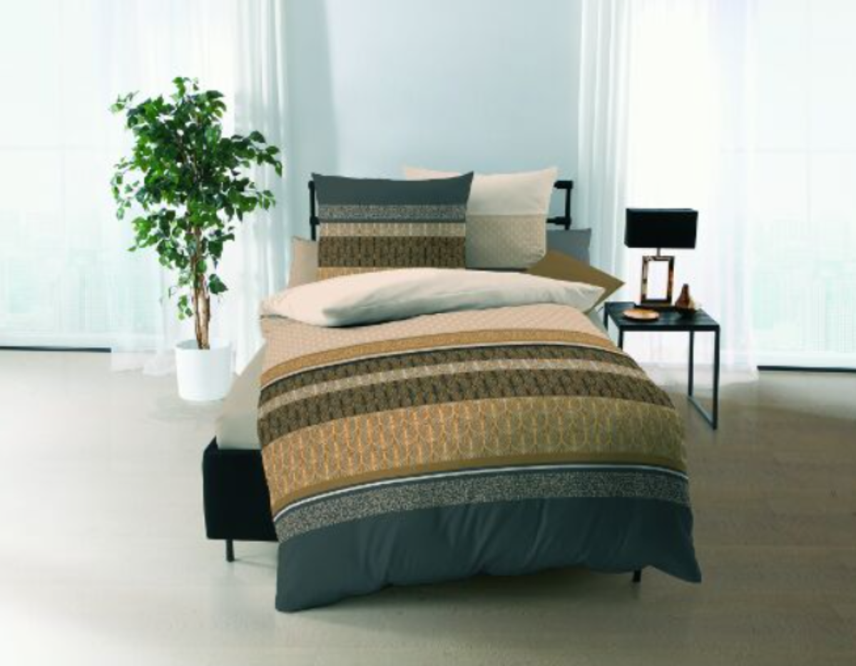 Valda Gold — Satinbettwäsche Set 160x210 + 65x100cm