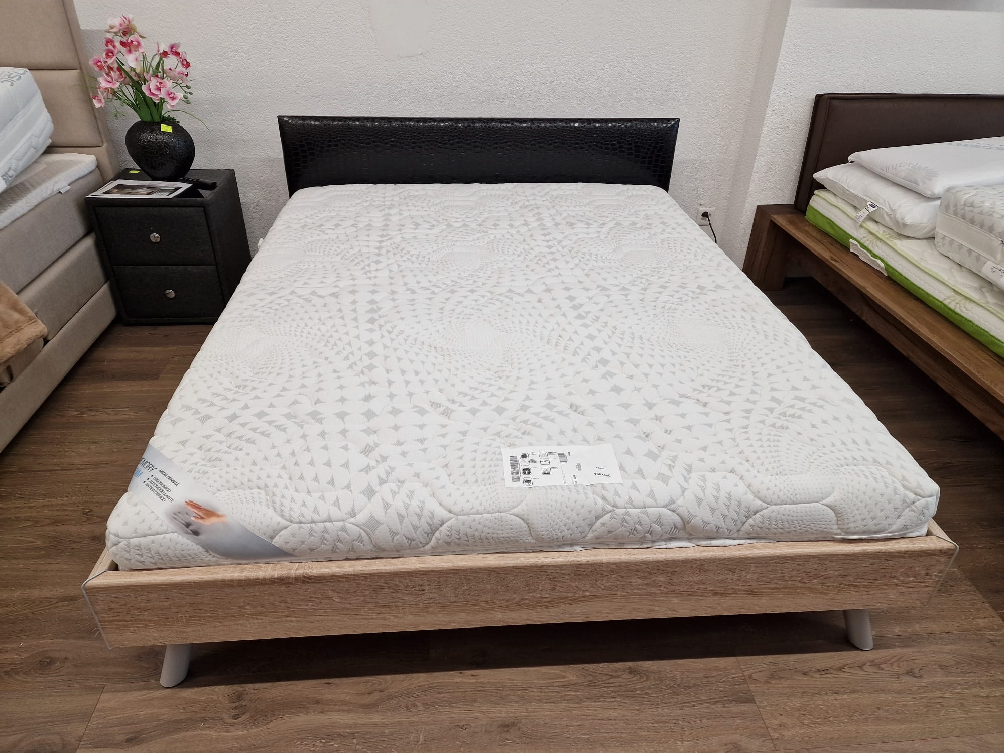 Bett Serina
